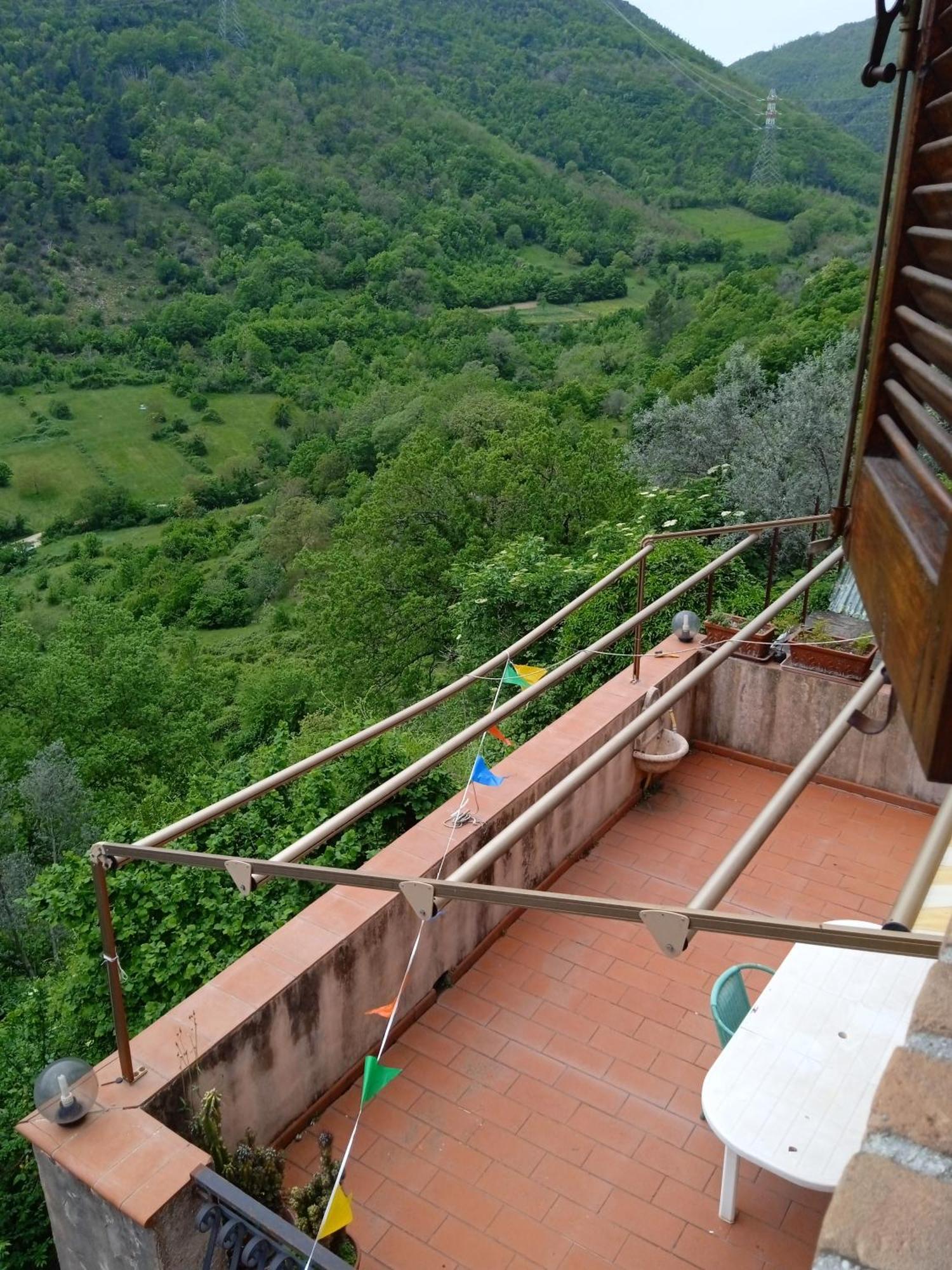Casa Belvedere A Valle San Martino Di Spoleto Exterior photo