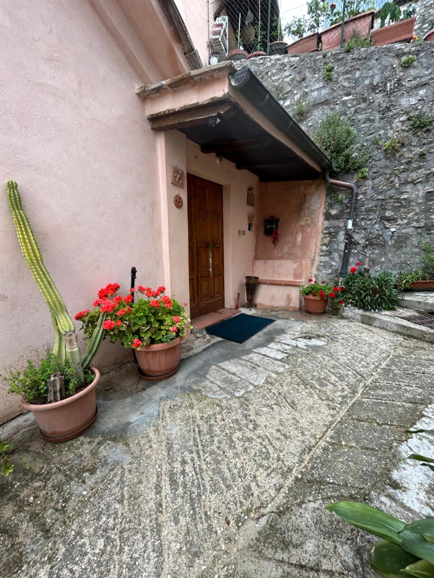 Casa Belvedere A Valle San Martino Di Spoleto Exterior photo